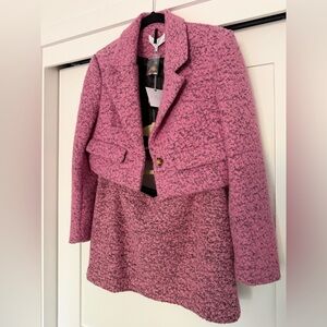 Chic Crop Pink Tweed Women's Jacket & Skirt